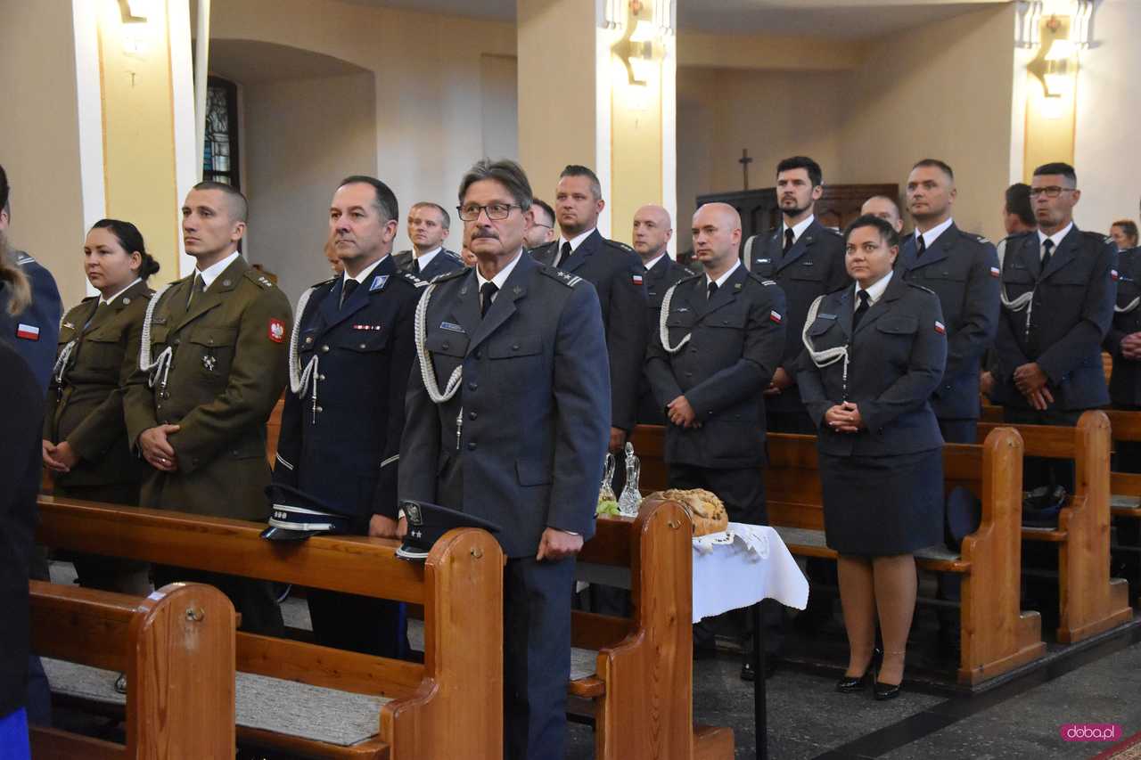 Areszt Śledczy w Dzierżoniowie otrzymał sztandar