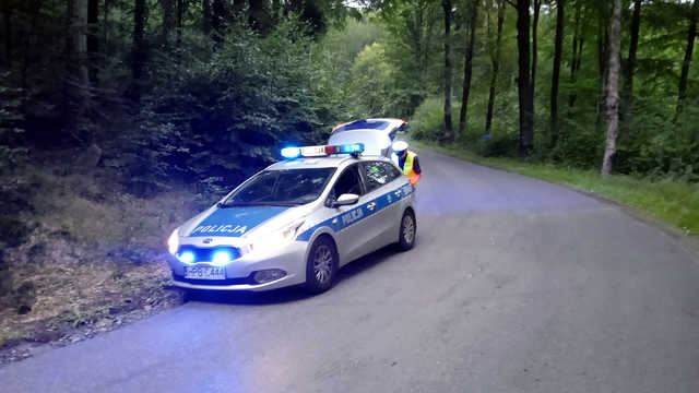Zderzenie motocyklisty z hondą w górach