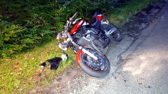 Zderzenie motocyklisty z hondą w górach