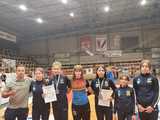 Młodziczki JUNIORA Dzierżoniów z medalami Mistrzostw Polski Szkół Podstawowych w zapasach