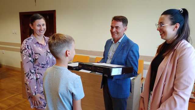Gmina Łagiewniki: laptopy dla uczniów IV klas szkoły podstawowej