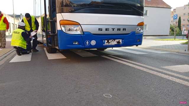 Wypadek z udziałem hulajnogi i autobusu