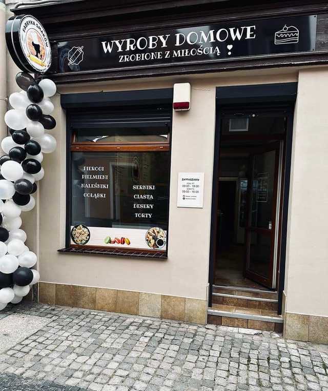 Nie masz czasu gotować? A może masz chęć na coś słodkiego? Odwiedż Fabrykę Smaku!