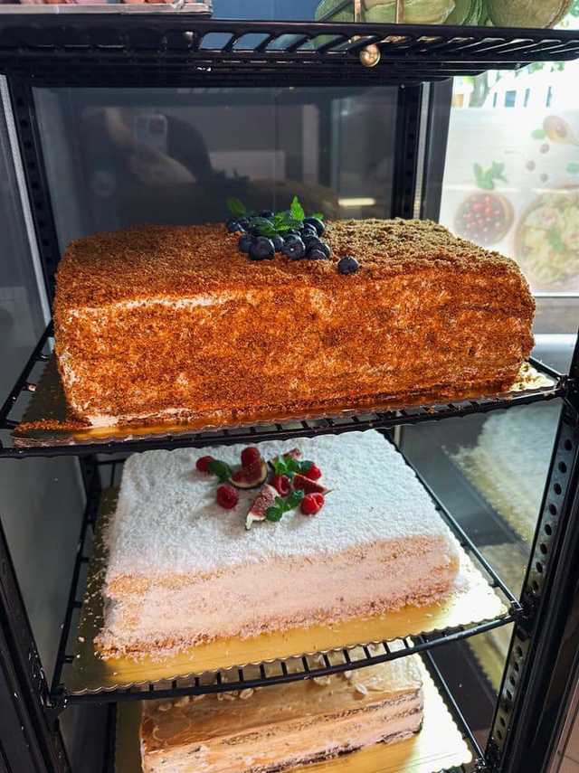 Nie masz czasu gotować? A może masz chęć na coś słodkiego? Odwiedż Fabrykę Smaku!