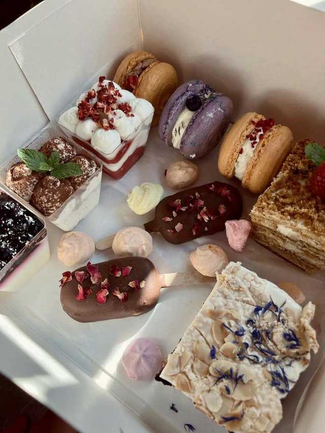 Nie masz czasu gotować? A może masz chęć na coś słodkiego? Odwiedż Fabrykę Smaku!