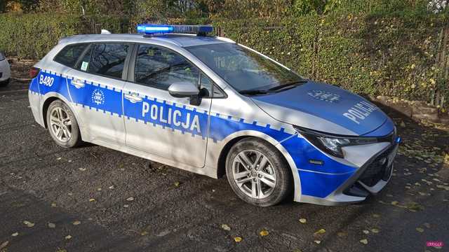 Zderzenie trzech samochodów na ósemce w Łagiewnikach