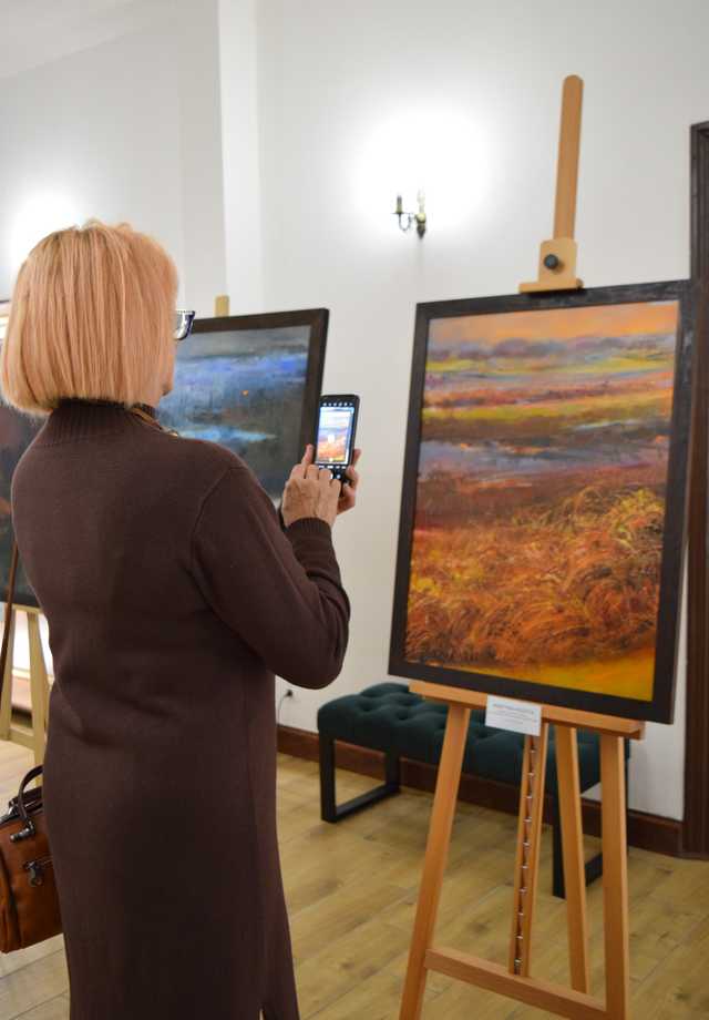 Wystawa młodych artystów w pałacu w Kiełczynie