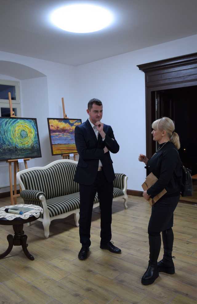Wystawa młodych artystów w pałacu w Kiełczynie