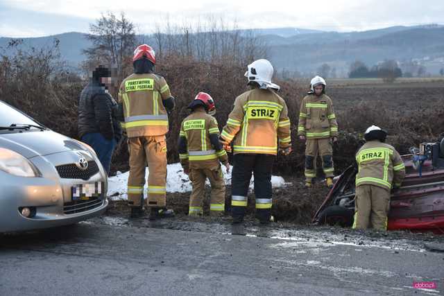 Dachowanie na drodze Lutomia - Pieszyce