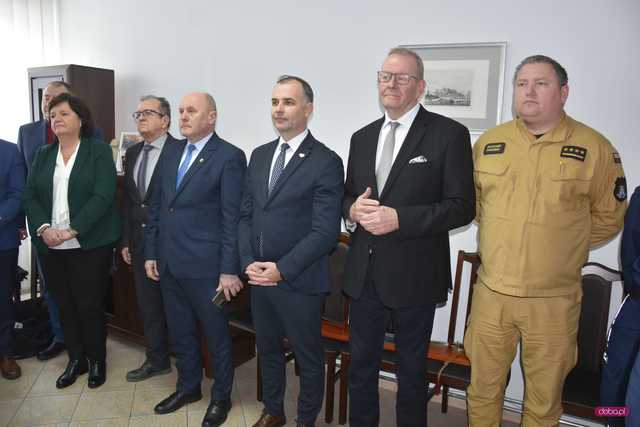 Uroczyście otwarto Biuro Poselskie Marka Chmielewskiego