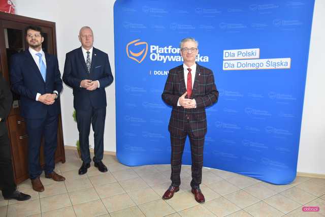 Uroczyście otwarto Biuro Poselskie Marka Chmielewskiego