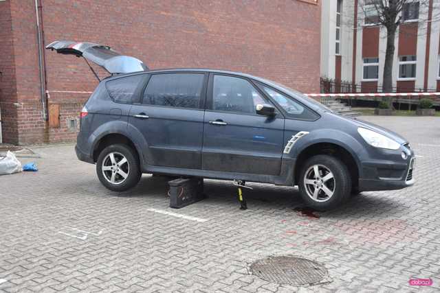 Dziecko potrącone na parkingu szkoły w Bielawie