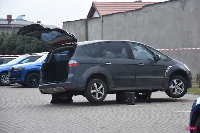 Dziecko potrącone na parkingu szkoły w Bielawie