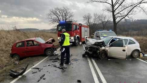 Poważny wypadek na drodze Piława Górna - Kluczowa