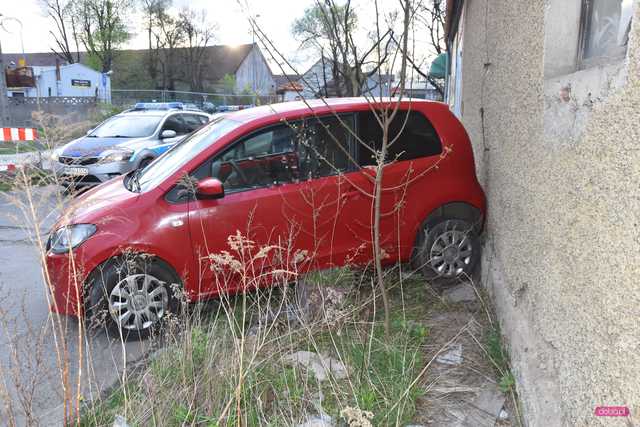 zwłoki w samochodzie