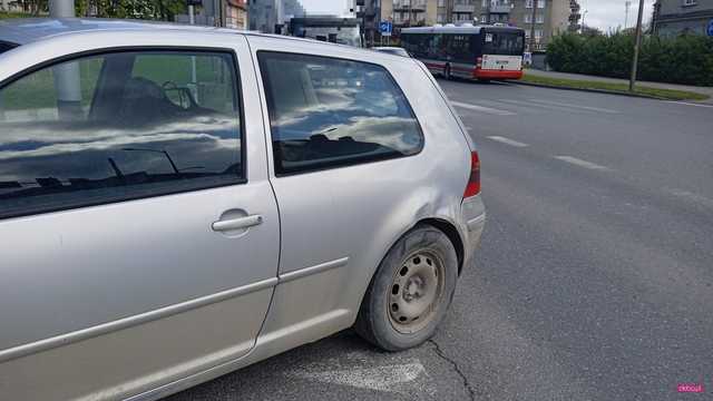 Zderzenie autobusu i volkswagena w Dzierżoniowie