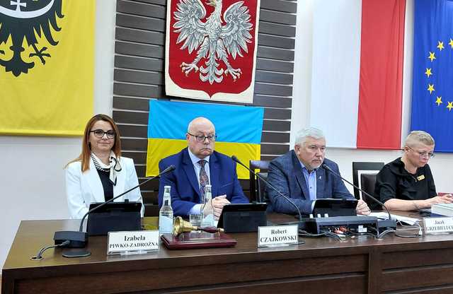 Ostatnia sesja Rady Powiatu Dzierżoniowskiego