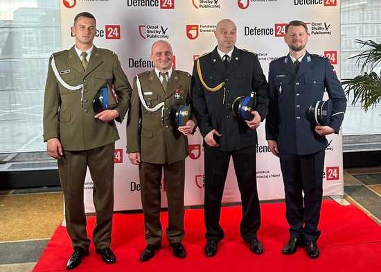 Dyżurny z bielawskiego komisariatu komisarz Andrzej Żuławiński nagrodzony Orłem Służby Publicznej