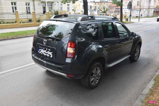 Zderzenie trzech samochodów na Świdnickiej w Dzierżoniowie