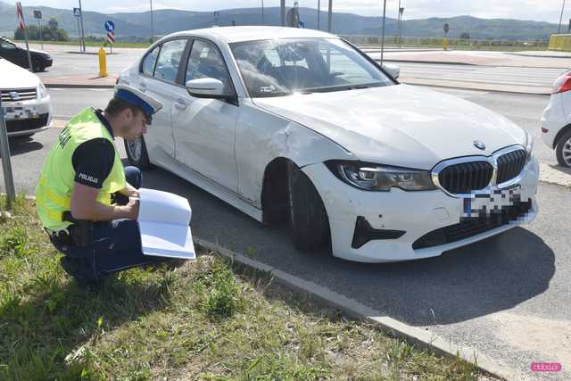 Zderzenie bmw i forda na obwodnicy Dzierżoniowa