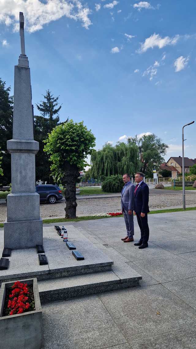 Łagiewniki. Uczili zmarłego żołnierza