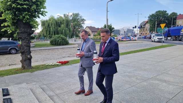 Łagiewniki. Uczili zmarłego żołnierza