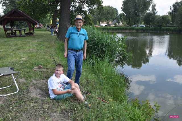 Zawody wędkarskie z okazji Dnia Dziecka