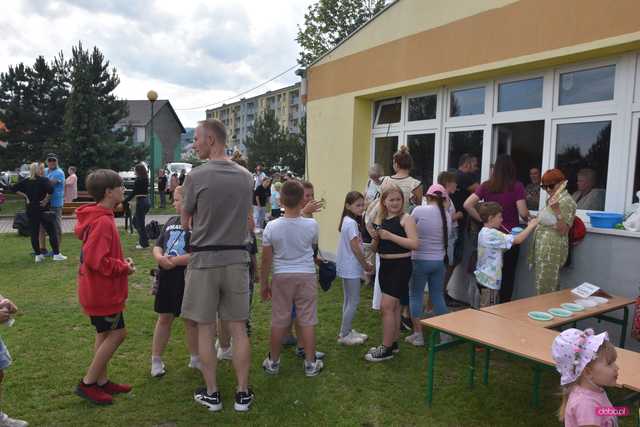 Piknik rodzinny w SP nr 1 w Pieszycach