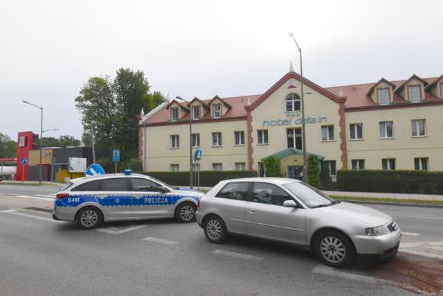 Audi uderzyło w znaki
