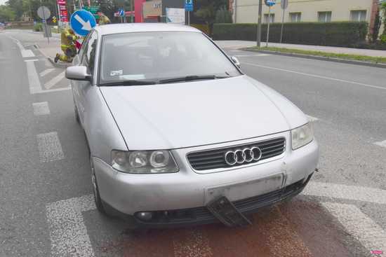 Audi uderzyło w znaki