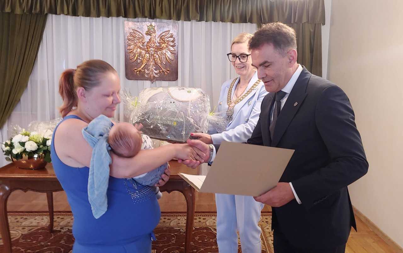 Wyprawka dla nowo narodzonego dziecka w gminie Łagiewniki