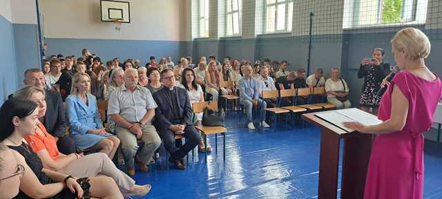 Zakończenie roku szkolnego w Zespole Szkół Cechu Rzemiosł Różnych w Bielawie