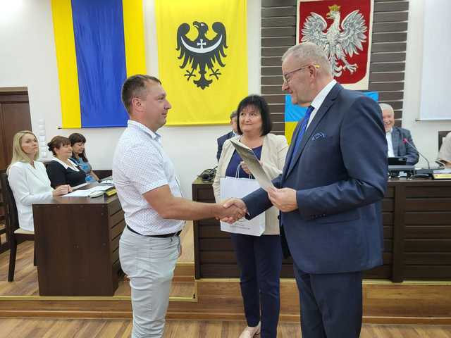 Absolutorium i wotum zaufania dla Zarządu Powiatu Dzierżoniowskiego