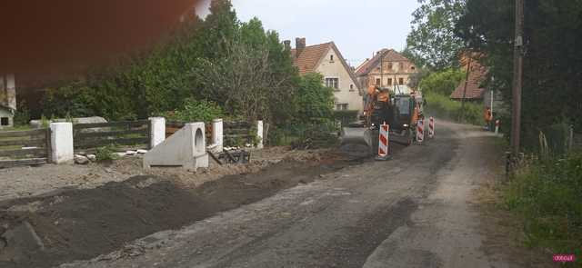 Kierowcy wściekli na zarządce drogi wojewódzkiej nr 384 
