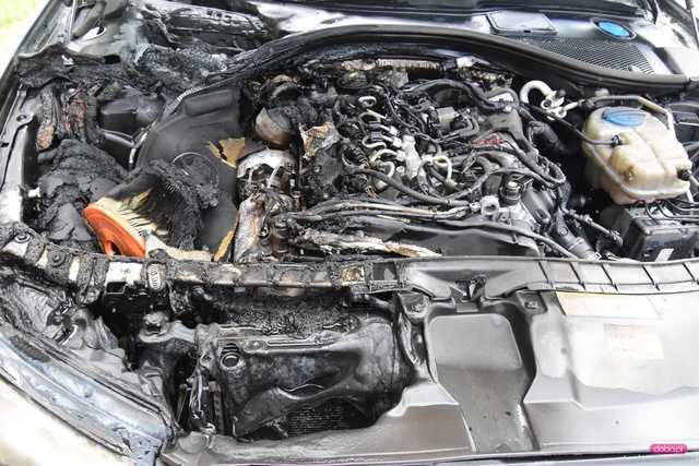 Pożar audi w Łagiewnikach
