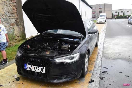 Pożar audi w Łagiewnikach