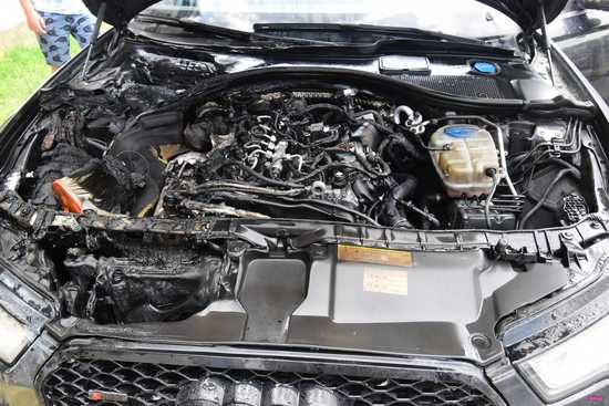 Pożar audi w Łagiewnikach