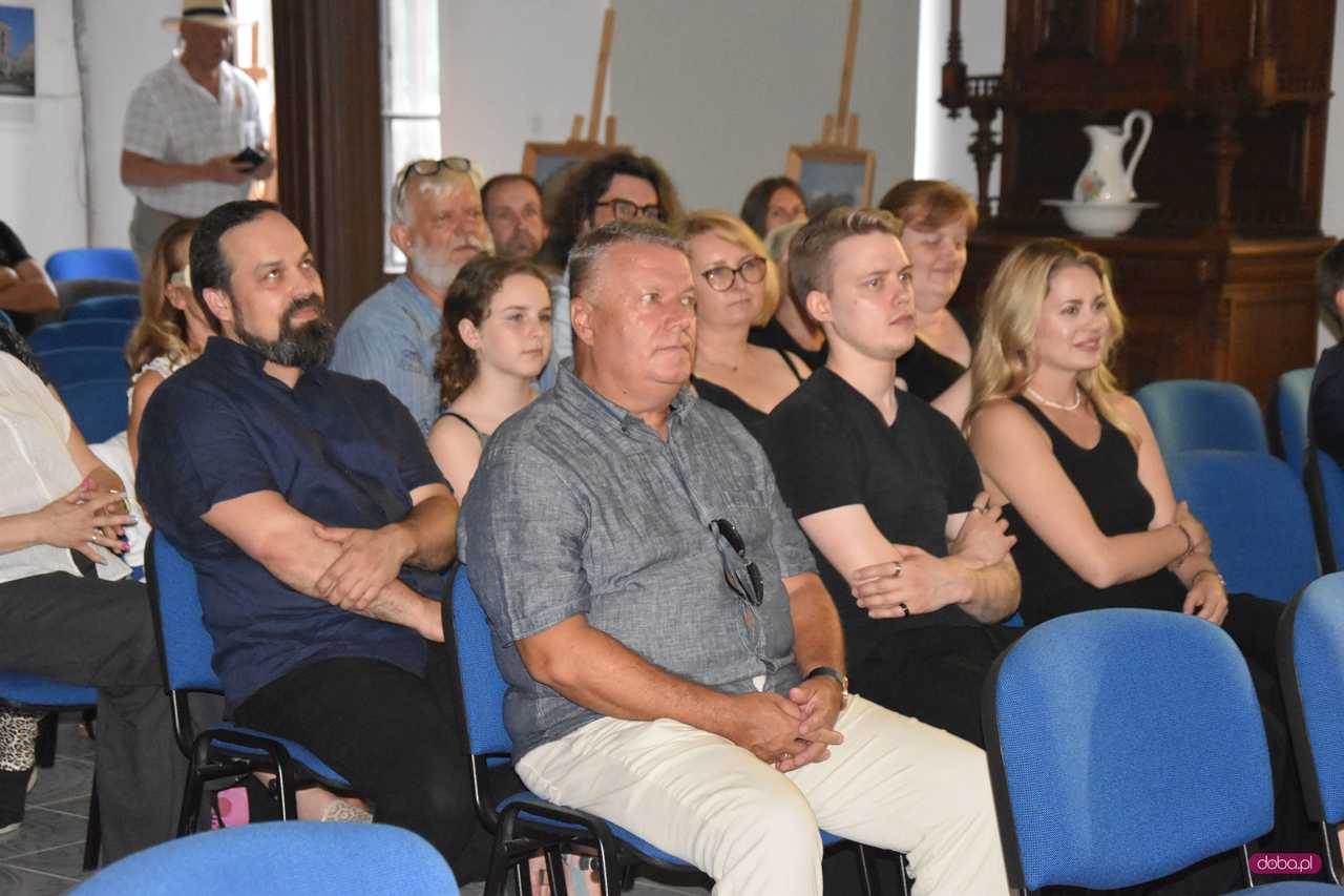 Festiwal Sztuki Kłącze w Synagodze Rutika