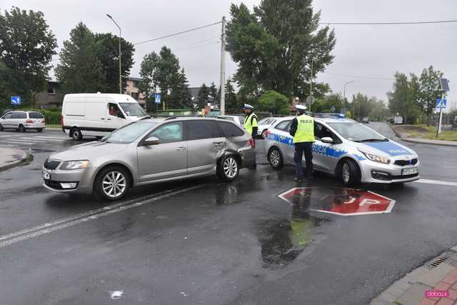 Zderzenie trzech samochodów w Pieszycach