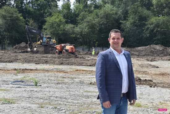 Burmistrz Niemczy o modernizacji stadionu miejskiego