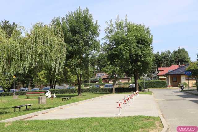 Parking na os. Różanym: wysokie opłaty i blokady wzbudzają sprzeciw mieszkańców