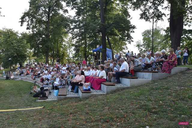 Dzierżoniów. Koncerty i kino plenerowe na 80-lecie Powstania Warszawskiego