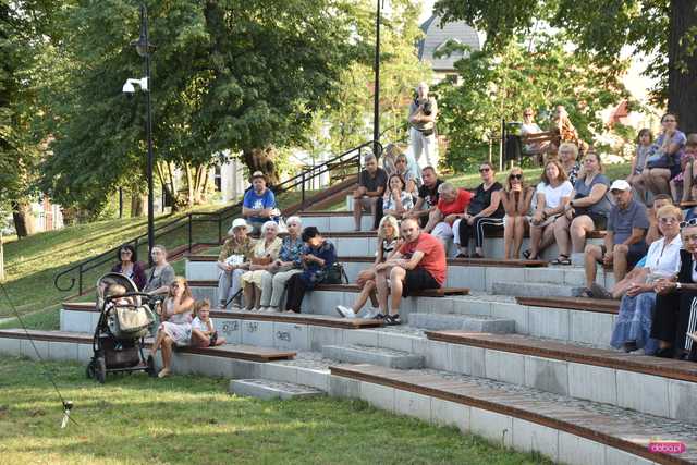 Dzierżoniów. Koncerty i kino plenerowe na 80-lecie Powstania Warszawskiego