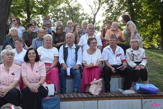 Dzierżoniów. Koncerty i kino plenerowe na 80-lecie Powstania Warszawskiego