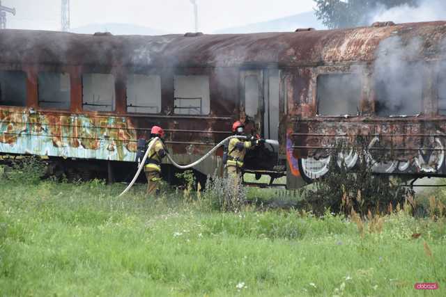 pożar wagonu w Dzierżoniowie