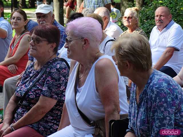 Festyn w bielawskim parku miejskim