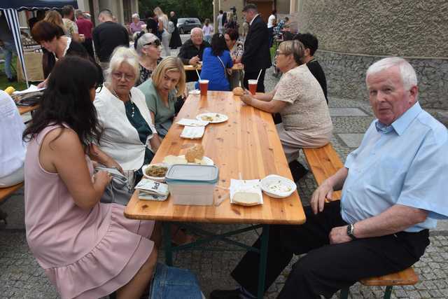 Piknik parafialno-dożynkowy w Piławie Górnej