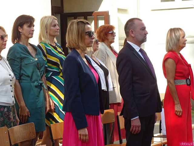 Rozpoczęcie roku szkolnego w 1 Liceum Ogólnokształcącym w Dzierżoniowie
