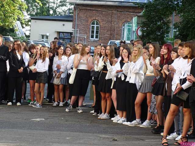 Rozpoczęcie roku szkolnego w 1 Liceum Ogólnokształcącym w Dzierżoniowie