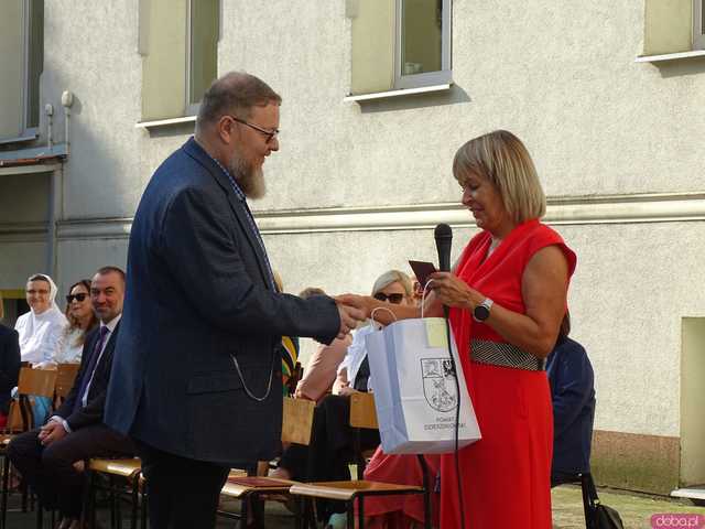 Rozpoczęcie roku szkolnego w 1 Liceum Ogólnokształcącym w Dzierżoniowie